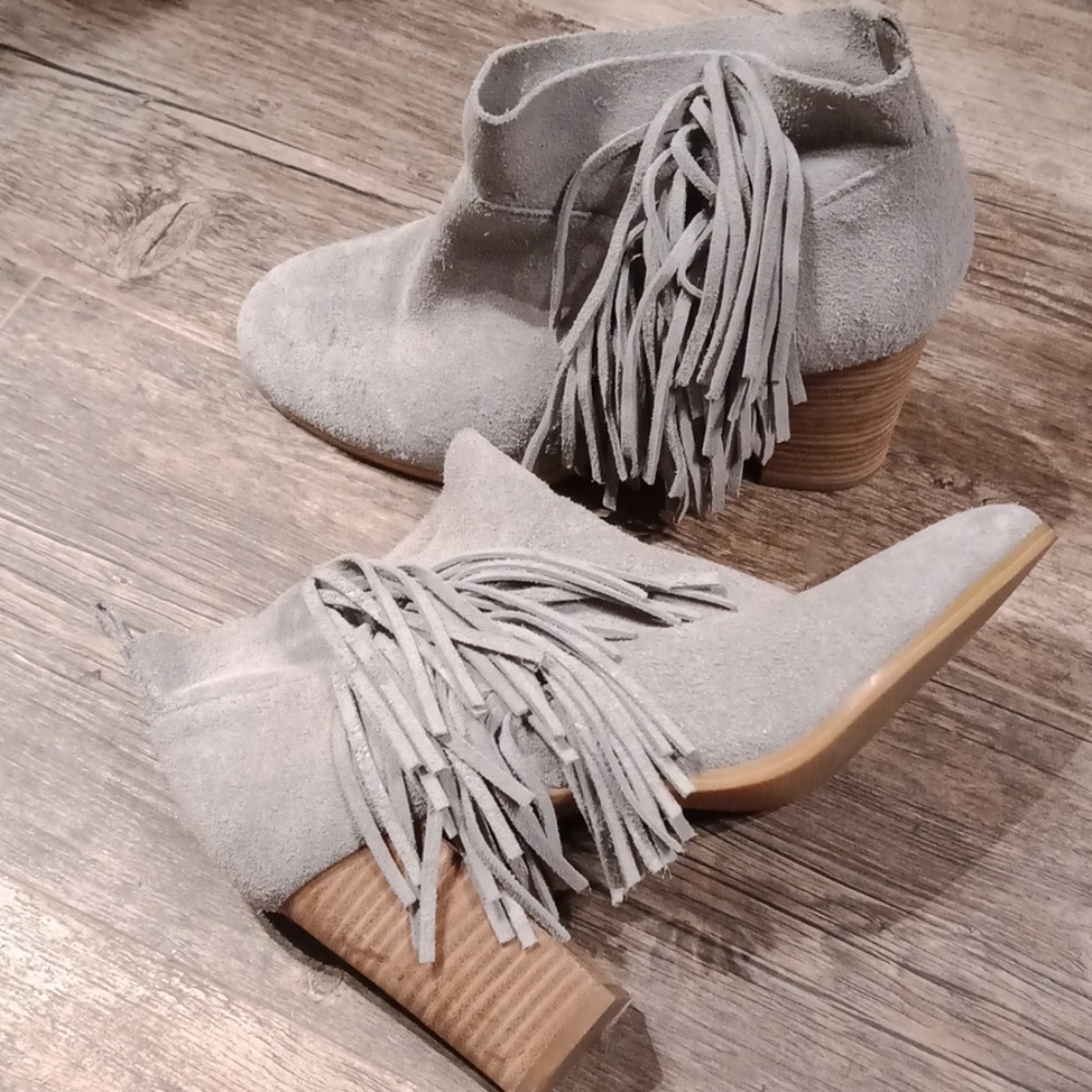 Crown Vintage booties